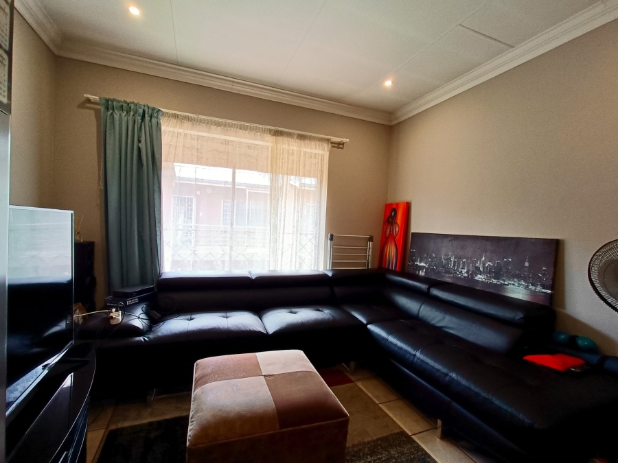 1 Bedroom Property for Sale in Potchefstroom North West